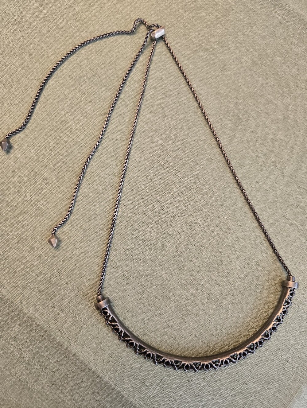 Kendra Scott Lucy Choker Antique Silver - Picture 4 of 6